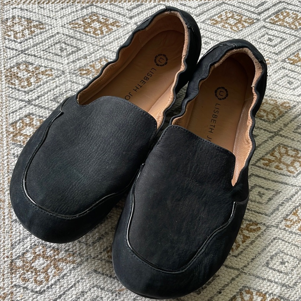 Bethlehem Joe Black Scallop-Edge Leather Loafers - Picture 2 of 10